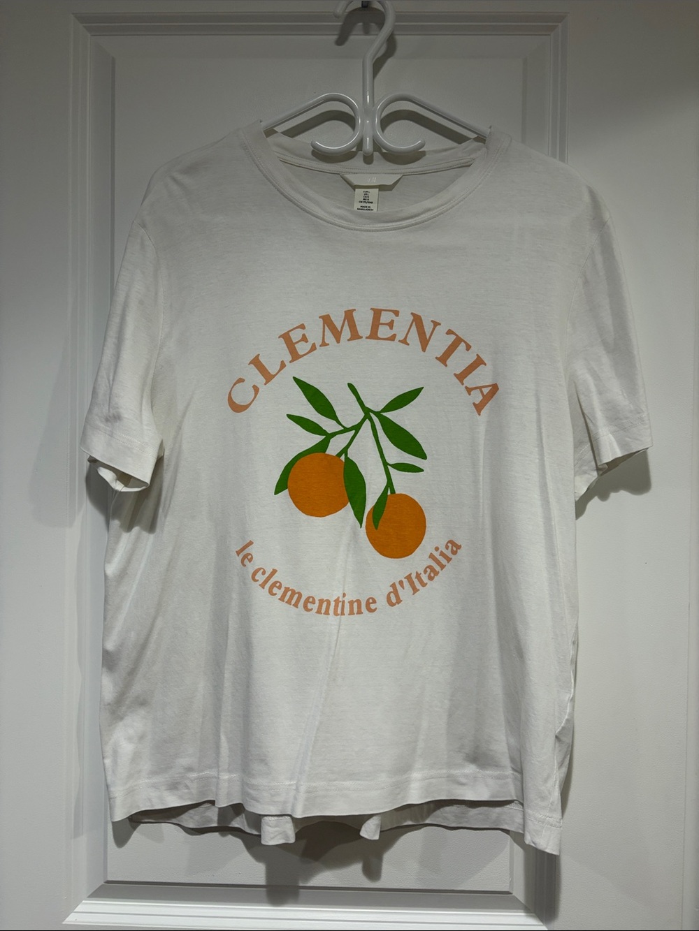 Clementia White Graphic Tee with Orange Clementines